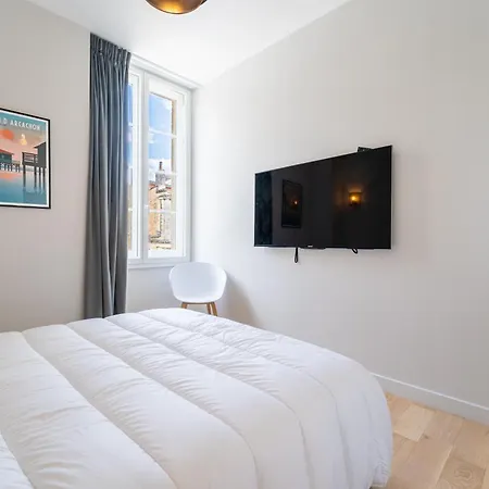 Charmant Appartement Pour 4 Au Coeur De Bordeaux Exterior photo